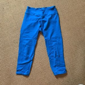 blue beyond yoga cropped leggings